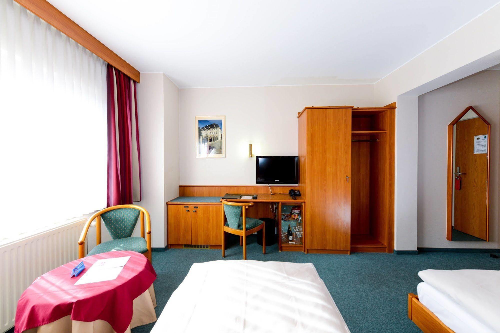 Christophe Colomb Hotel Luxembourg